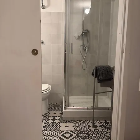 Painthouse Creative House In Piazza Plebiscito